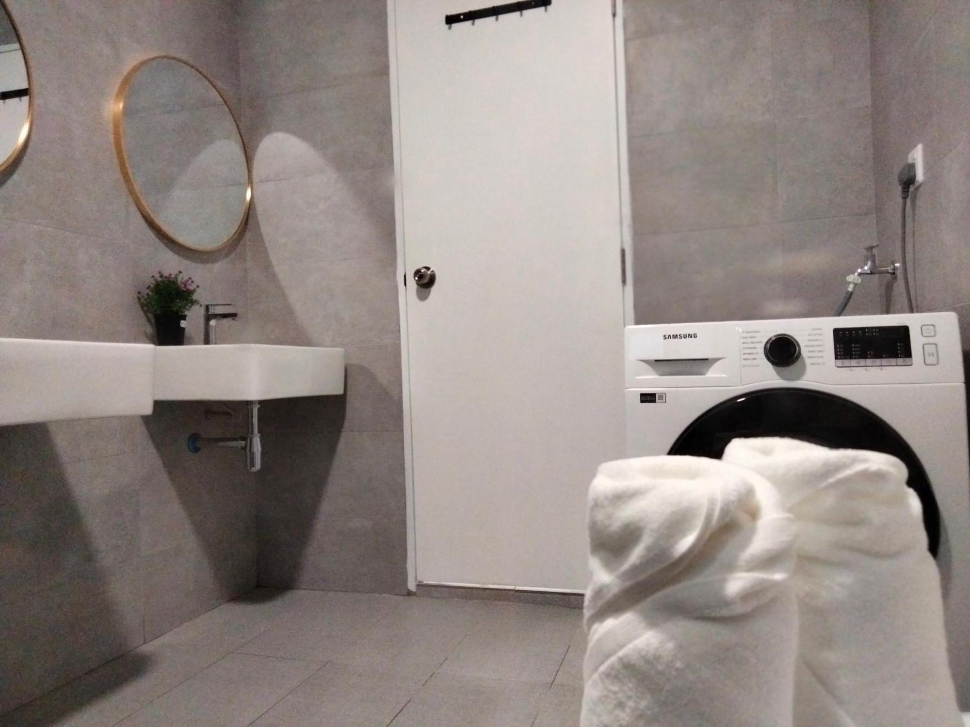 Bangsar South Botanical I Bed & Pillow Kuala Lumpur Esterno foto
