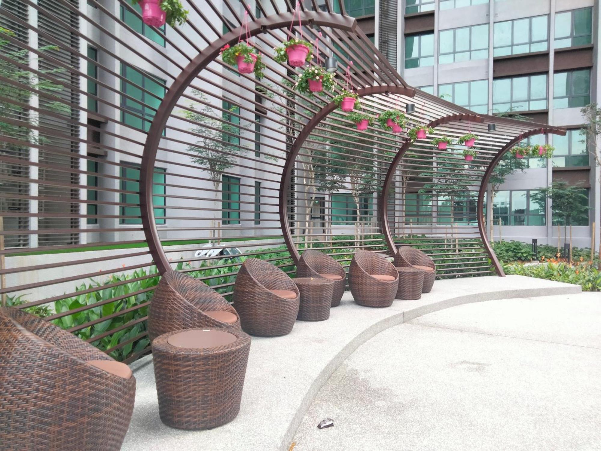 Bangsar South Botanical I Bed & Pillow Kuala Lumpur Esterno foto