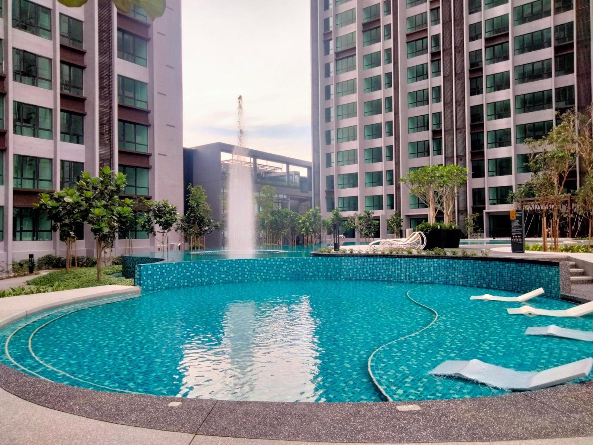 Bangsar South Botanical I Bed & Pillow Kuala Lumpur Esterno foto